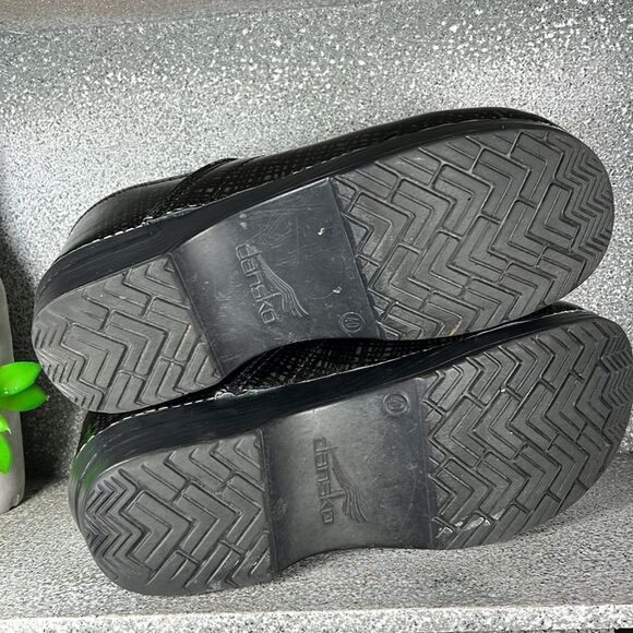 Dansko Patent Leather Professional Clogs Mules Shoes EU 40 Size 9.5 10 - Picture 7 of 9